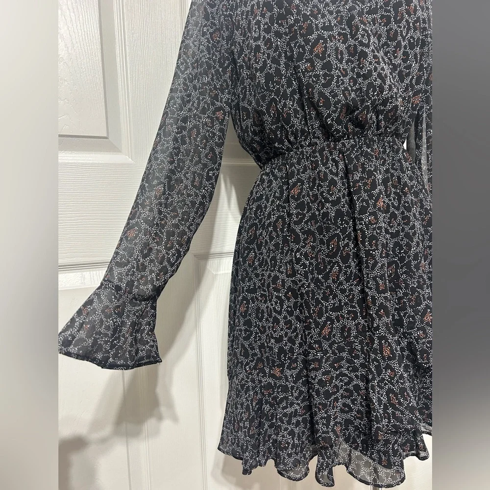 Cupcakes and Cashmere Amity Speckled Leopard Dress Ruffle Hem Long Sleeve Size S - Picture 5 of 6